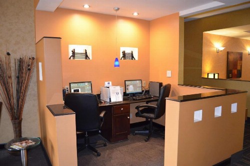 Best Western Plus Charlotte Matthews Hotel - image 10