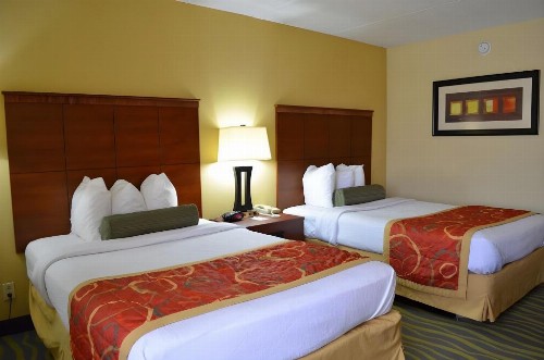 Best Western Plus Charlotte Matthews Hotel - image 16