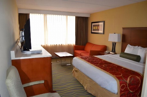 Best Western Plus Charlotte Matthews Hotel - image 25