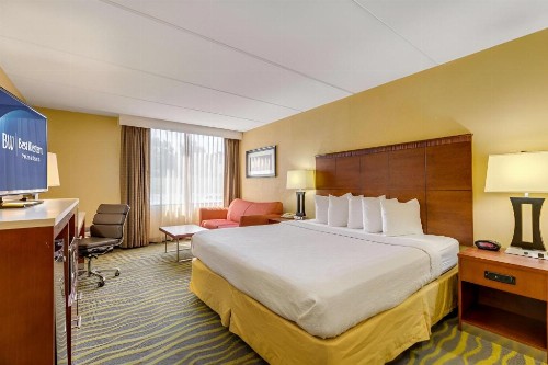 Best Western Plus Charlotte Matthews Hotel - image 41