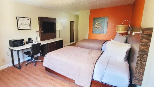 Econo Lodge Charlotte Airport - image 14