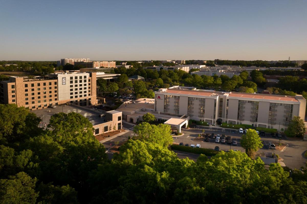 Charlotte Marriott SouthPark - image 3