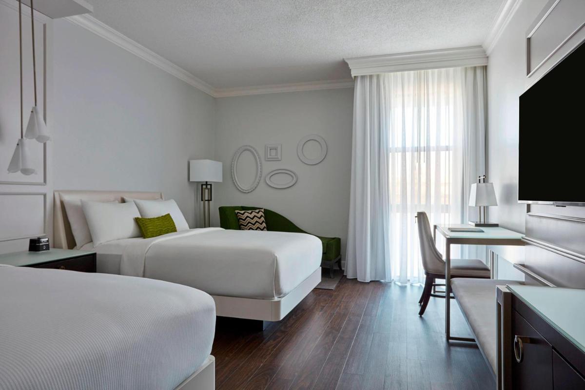 Charlotte Marriott SouthPark - image 7