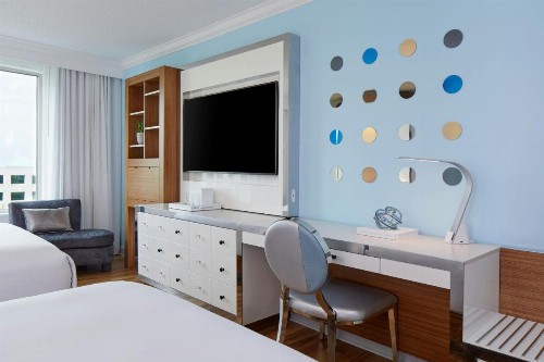 Renaissance Charlotte SouthPark Hotel - image 11