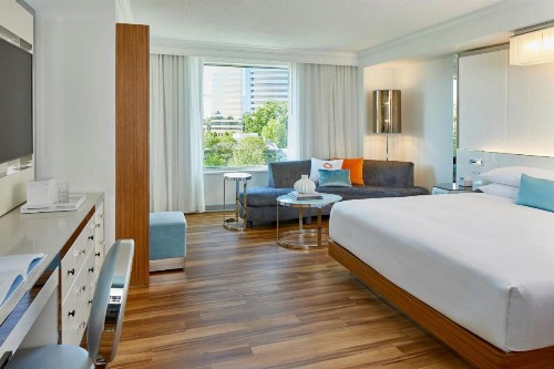 Renaissance Charlotte SouthPark Hotel - image 15