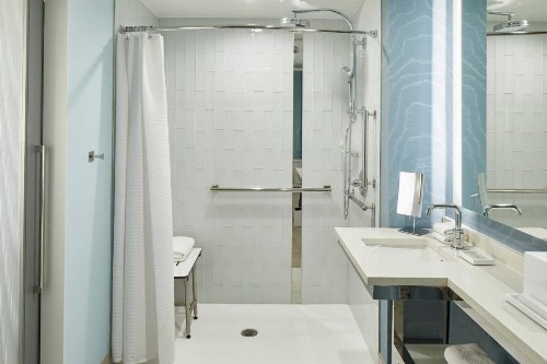 Renaissance Charlotte SouthPark Hotel - image 17