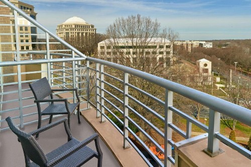 Renaissance Charlotte SouthPark Hotel - image 25