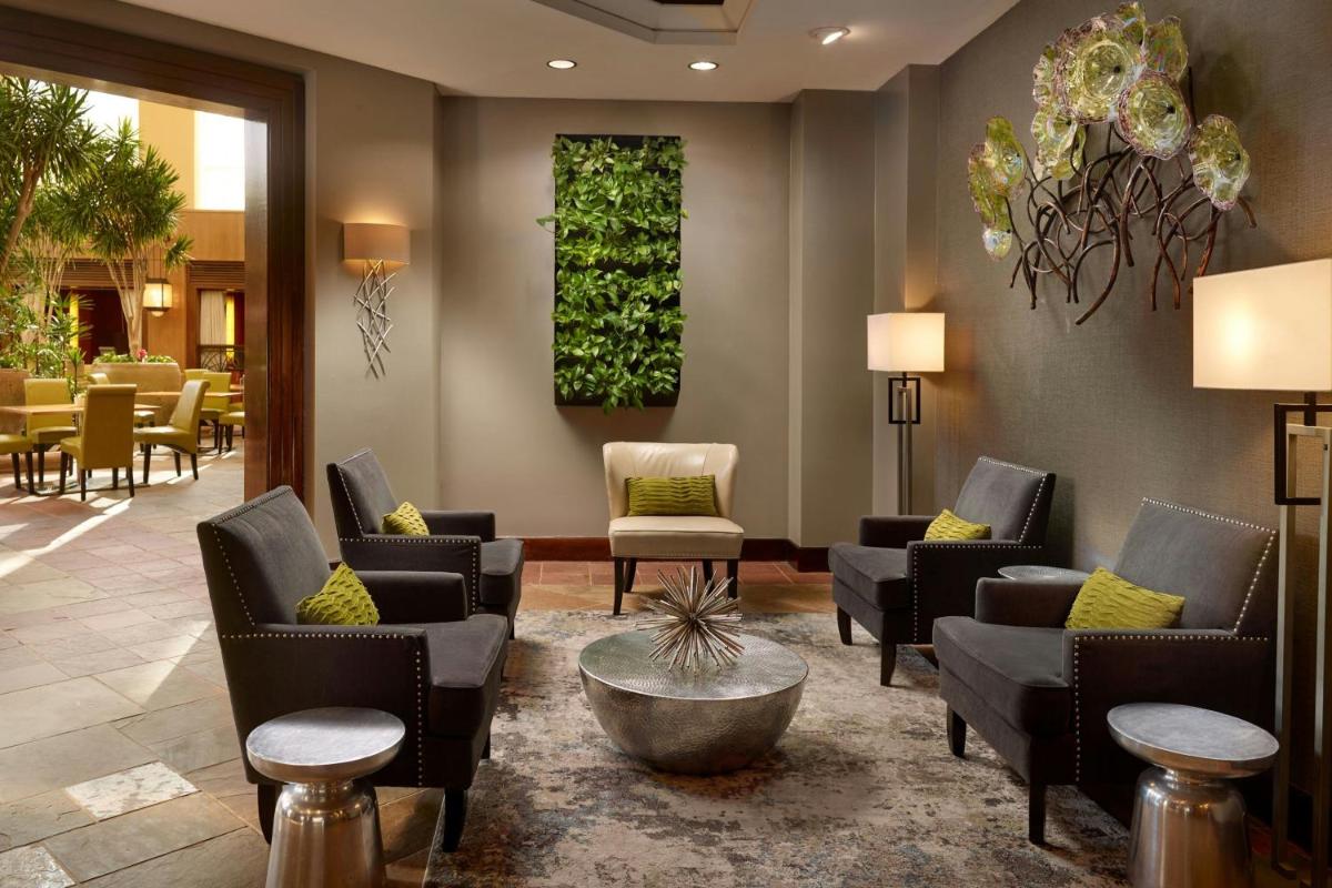 Renaissance Charlotte SouthPark Hotel - image 4