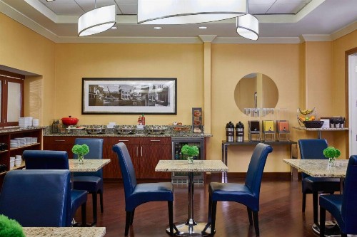 Renaissance Charlotte SouthPark Hotel - image 41