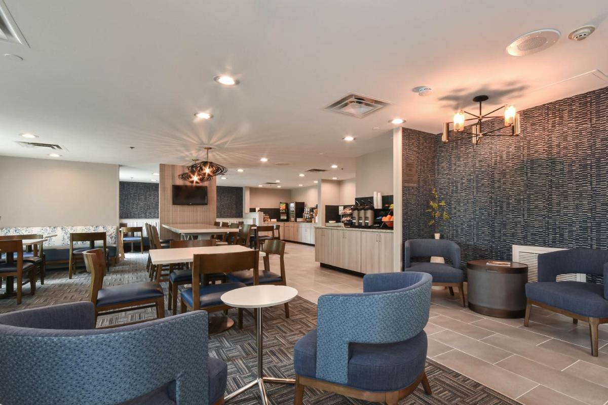 Fairfield Inn & Suites Charlotte Arrowood - main image