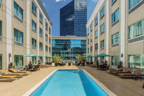 Courtyard Charlotte City Center - image 8