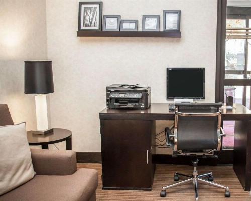 Sleep Inn University Place - image 9