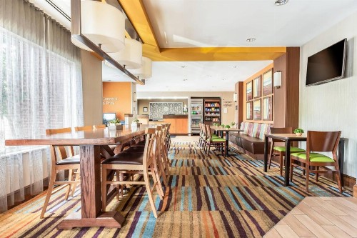 Fairfield Inn Charlotte Northlake - image 2