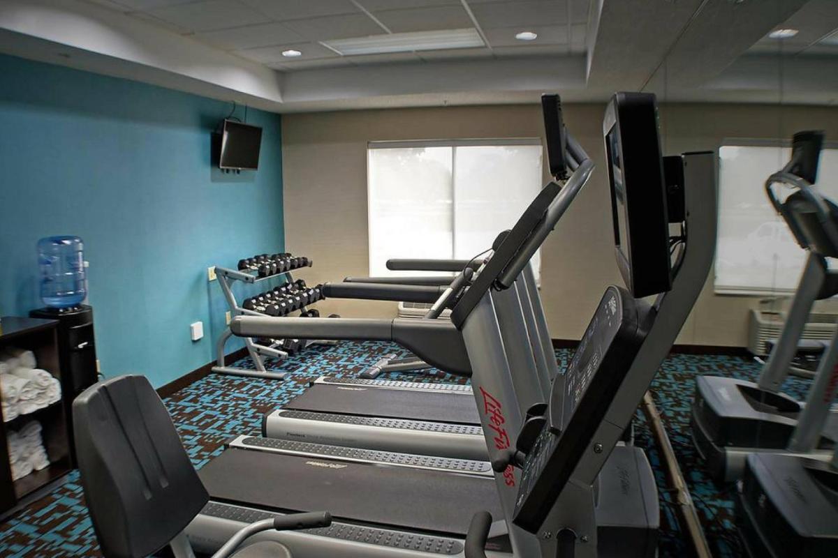 Fairfield Inn Charlotte Northlake - image 3