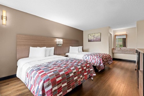 Days Inn by Wyndham Charlotte Airport North - image 34