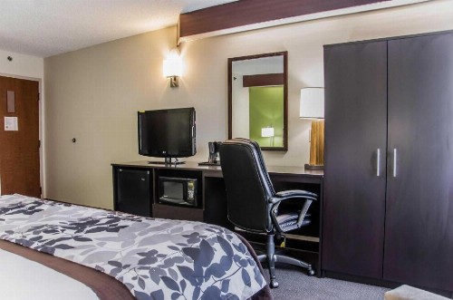 Sleep Inn Airport - Billy Graham Parkway - image 15