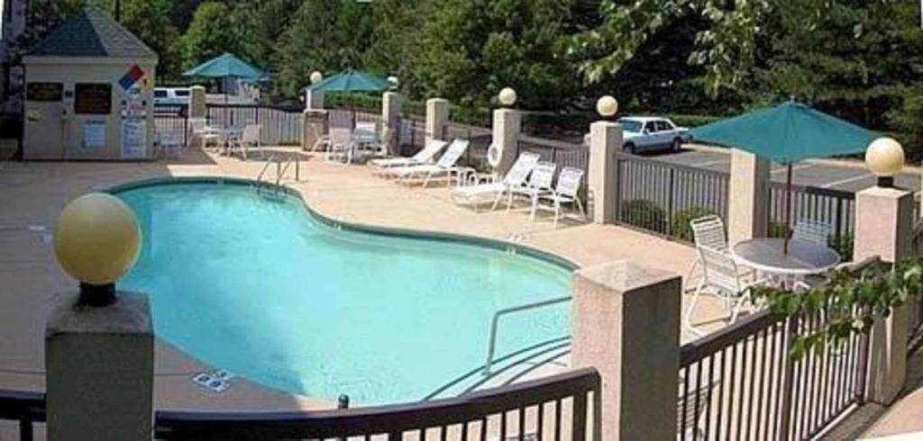 Sleep Inn Airport - Billy Graham Parkway - image 2