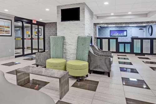 Wyndham Garden Charlotte Executive Park - image 11