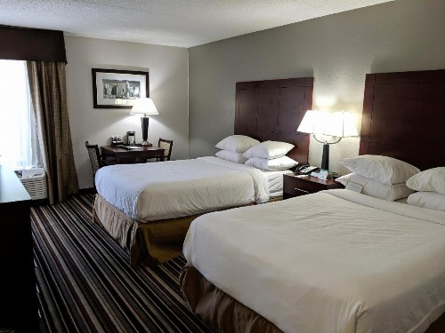 Wyndham Garden Charlotte Executive Park - image 35