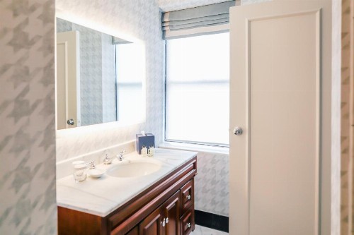 Dunhill Hotel - image 11