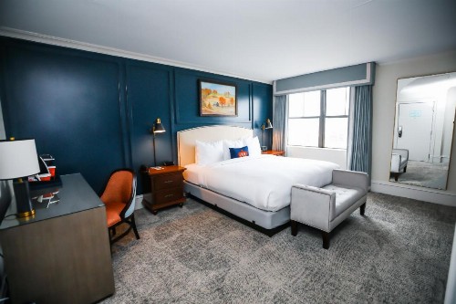 Dunhill Hotel - image 5