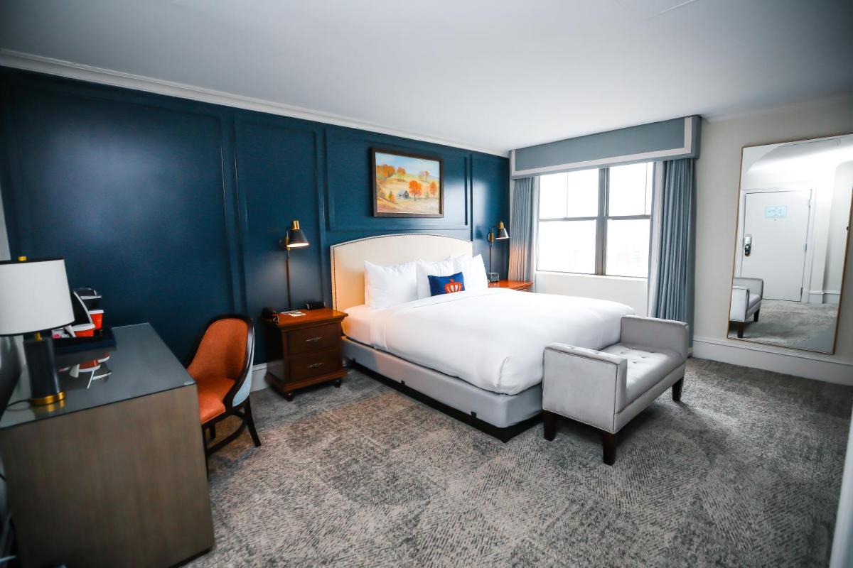 Dunhill Hotel - image 5