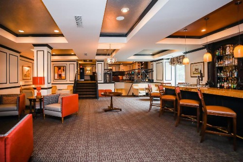 Dunhill Hotel - image 9