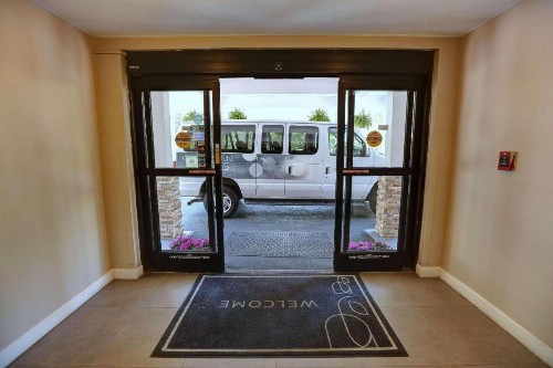 Country Inn & Suites by Radisson Charlotte I-85 Airport NC - image 6