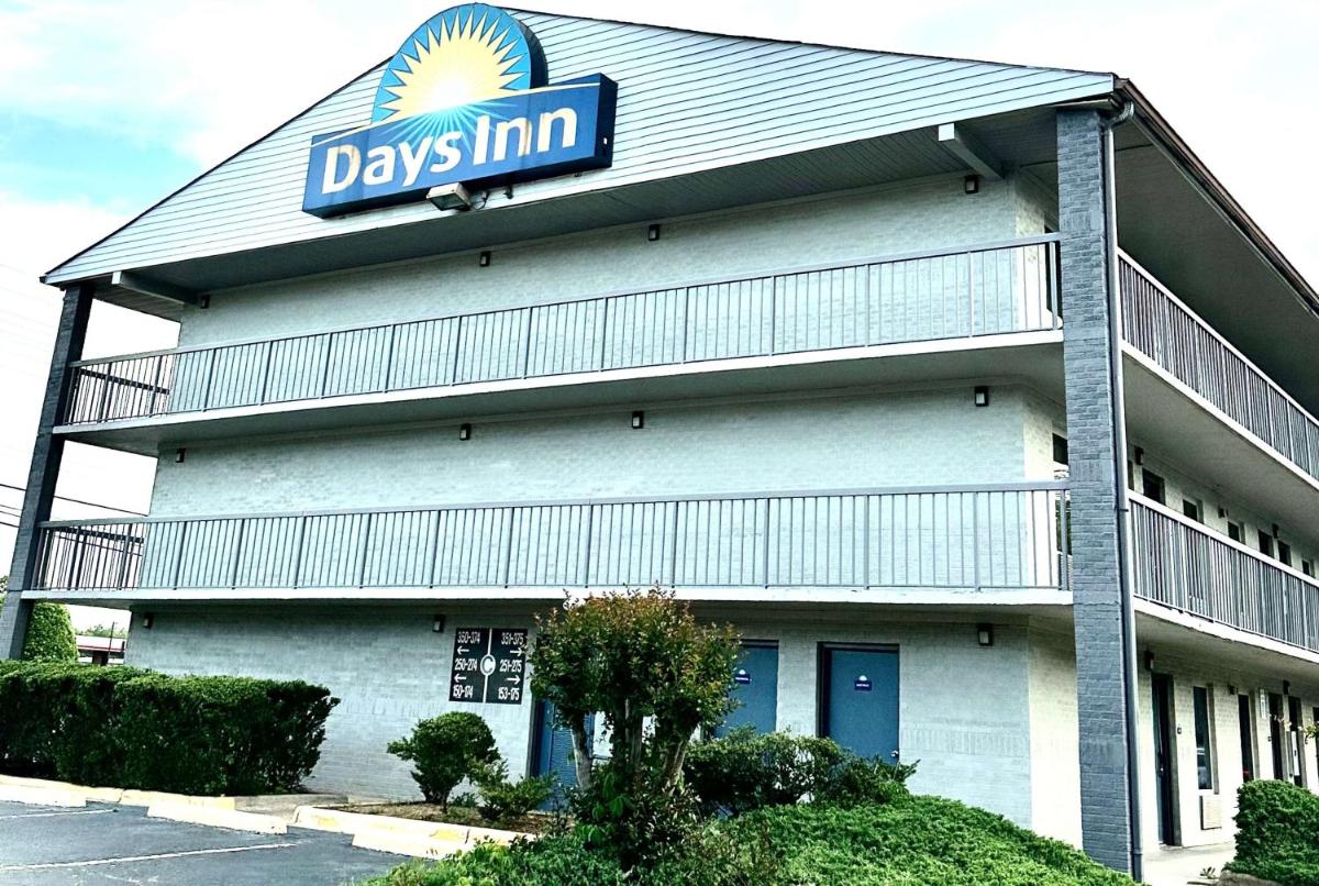 Days Inn by Wyndham Charlotte Northlake - main image
