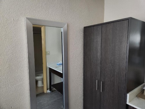 Days Inn by Wyndham Charlotte Northlake - image 13