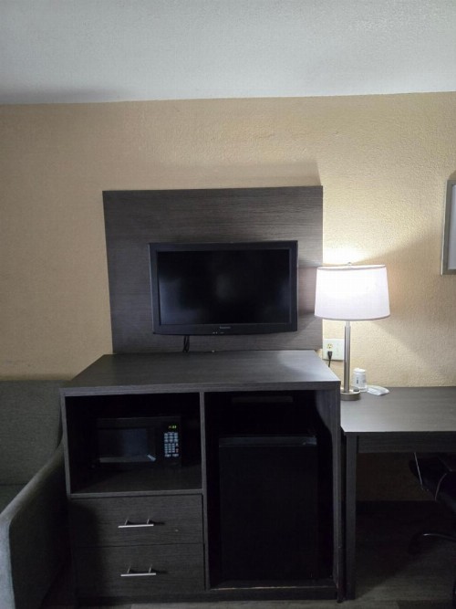 Days Inn by Wyndham Charlotte Northlake - image 15