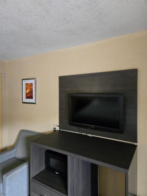 Days Inn by Wyndham Charlotte Northlake - image 16