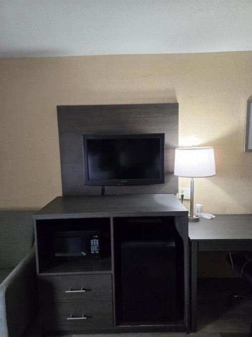 Days Inn by Wyndham Charlotte Northlake - image 19