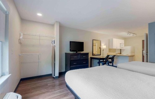 Extended Stay America Suites - Charlotte - University Place - image 20