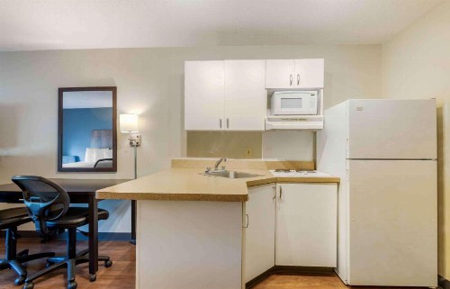 Extended Stay America Suites - Charlotte - University Place - image 22