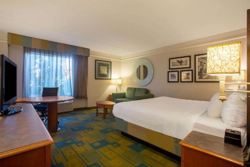 La Quinta by Wyndham Charlotte Airport South - image 15