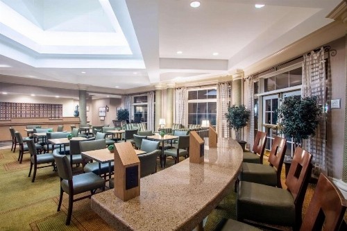 La Quinta by Wyndham Charlotte Airport South - image 17