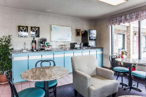 Rodeway Inn University Area - image 12