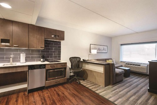 Hyatt House - Charlotte Airport - image 12
