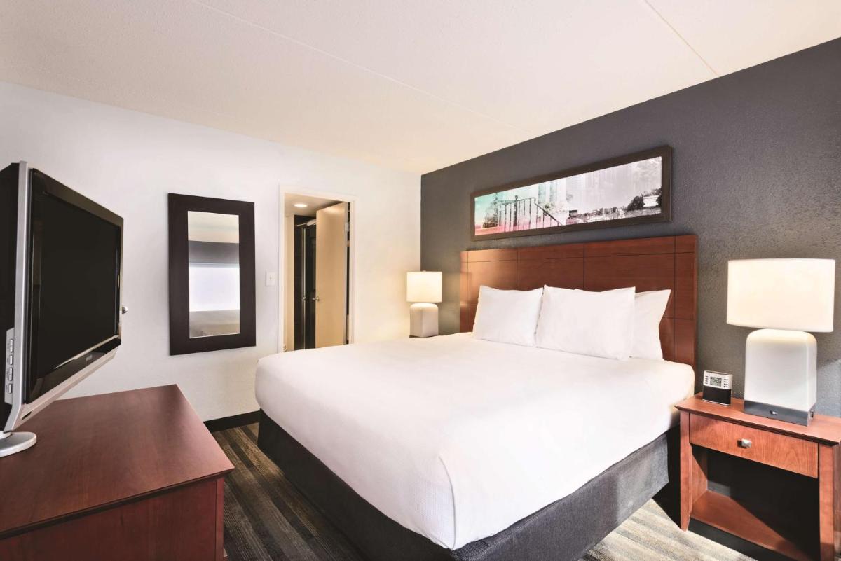 Hyatt House - Charlotte Airport - image 4