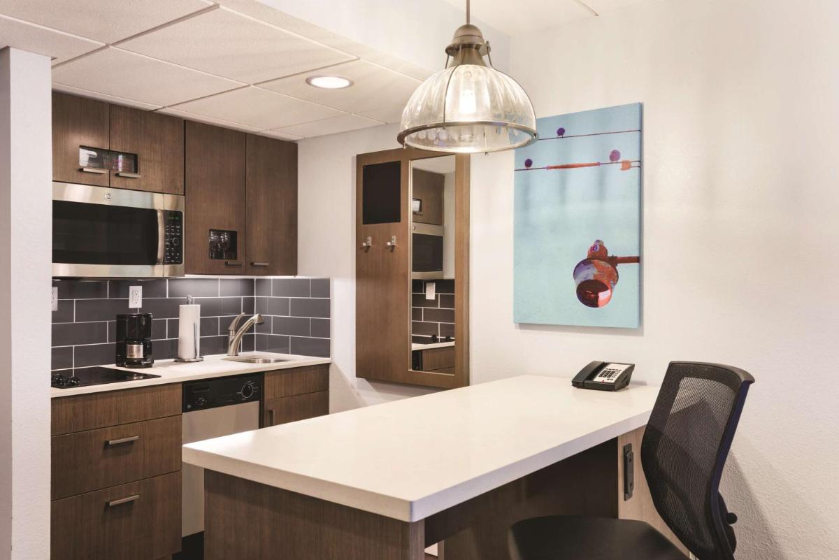 Hyatt House - Charlotte Airport - image 5