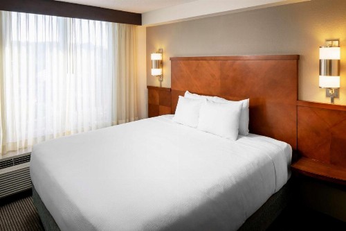 Hyatt Place Charlotte Arrowood - image 16