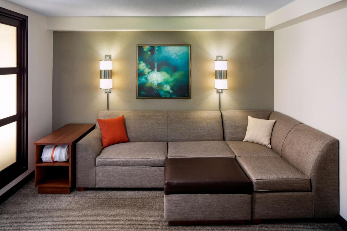 Hyatt Place Charlotte Arrowood - image 5