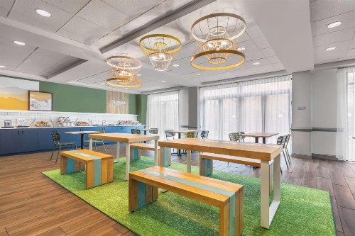 Wingate by Wyndham - Charlotte Airport South I-77 at Tyvola - image 10