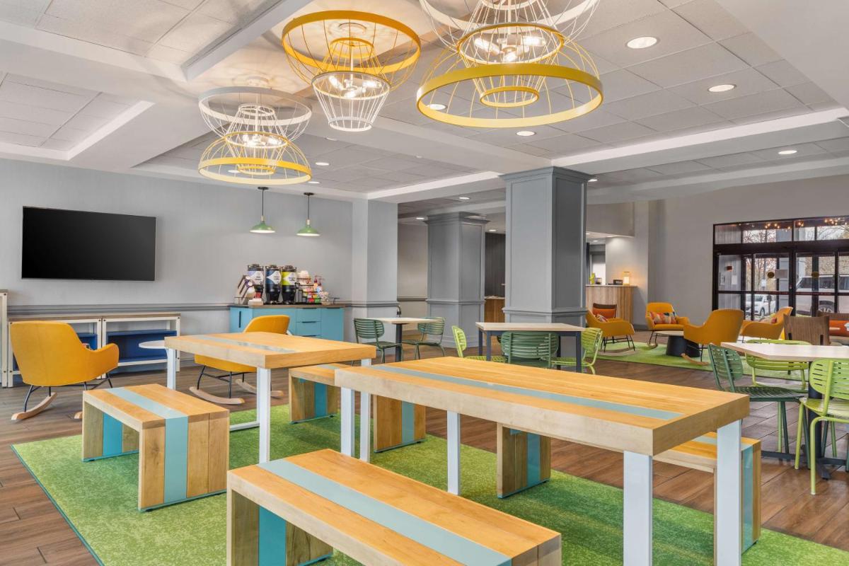 Wingate by Wyndham - Charlotte Airport South I-77 at Tyvola - image 3