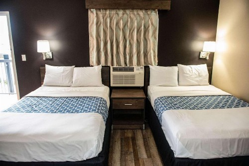 Suburban Extended Stay Hotel Charlotte-Ballantyne - image 12