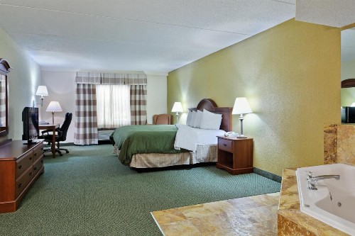 Country Inn & Suites by Radisson Charlotte University Place NC - image 12