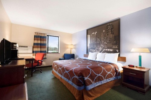Super 8 by Wyndham Charlotte University - image 37