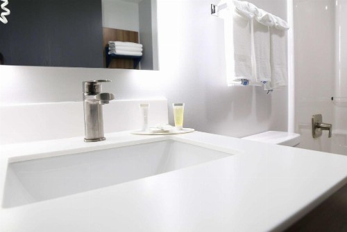 Microtel Inn & Suites by Wyndham Charlotte/Northlake - image 34