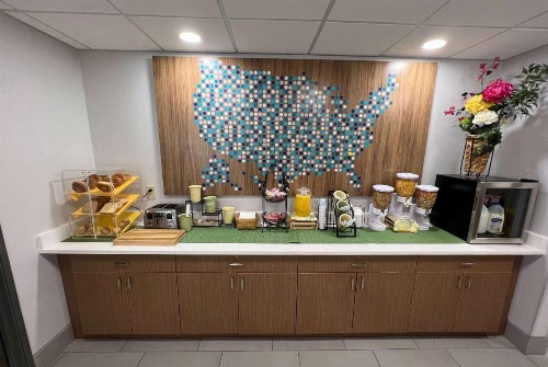 Microtel Inn & Suites by Wyndham Charlotte/Northlake - image 41